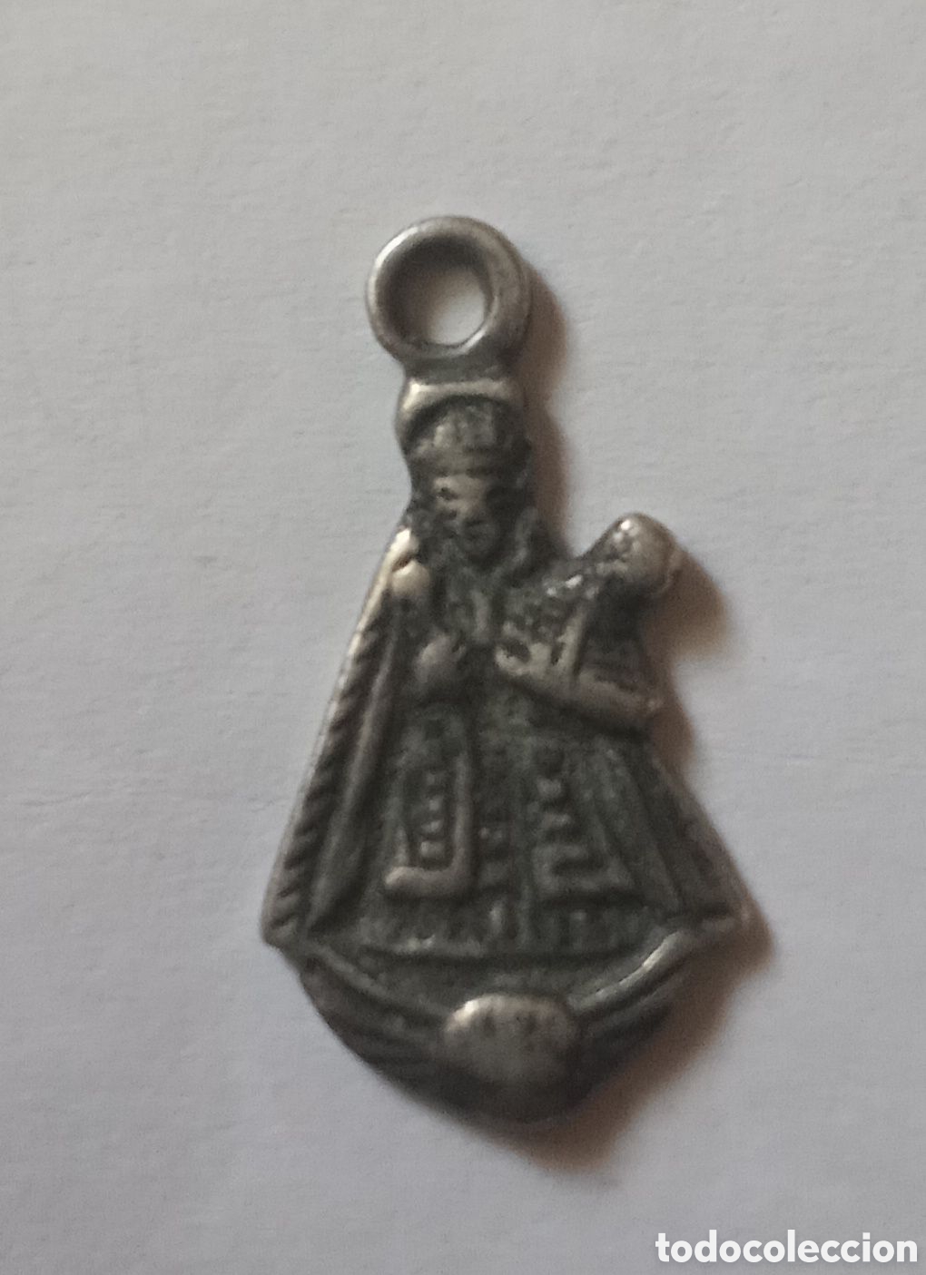 Antig&uuml;edades: MEDALLA DE PLATA DE LA VIRGEN DE NIEVA
