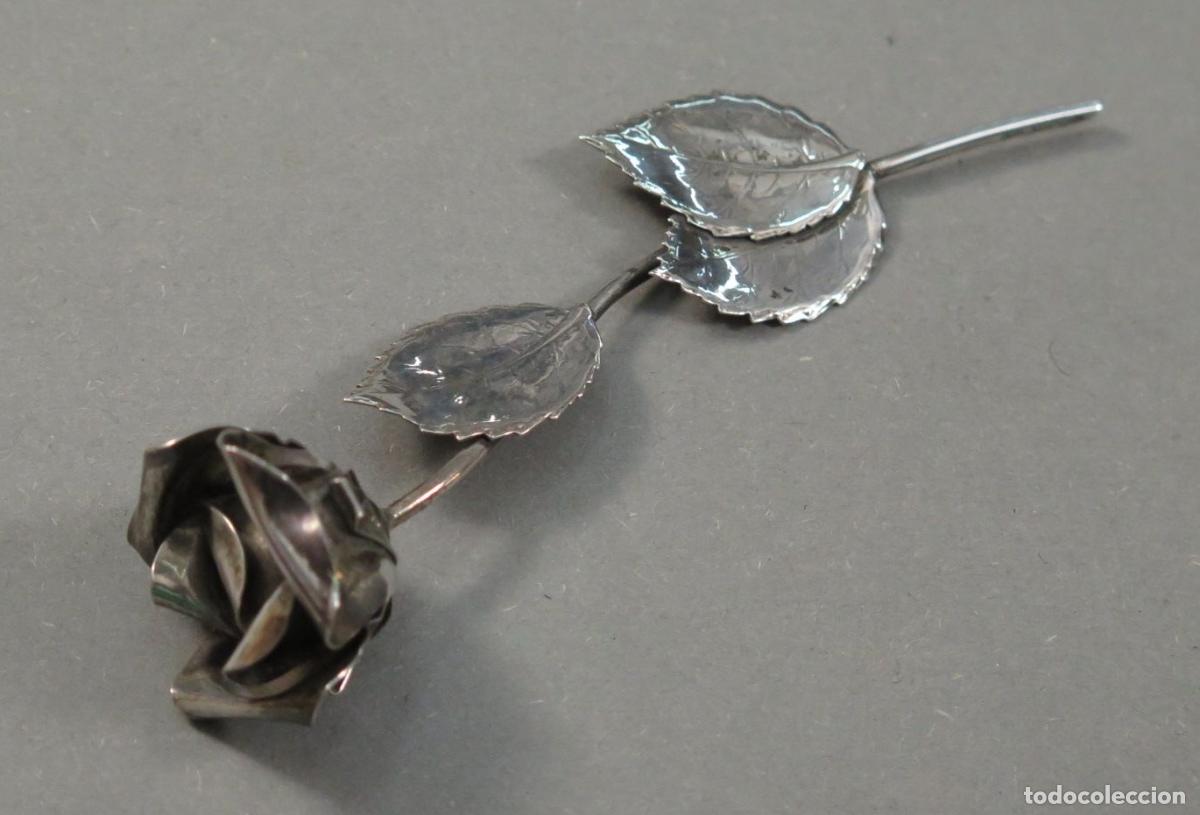 Antig&uuml;edades: ROSA. PLATA. 800MM. PUNZONADA. SIGLO XX