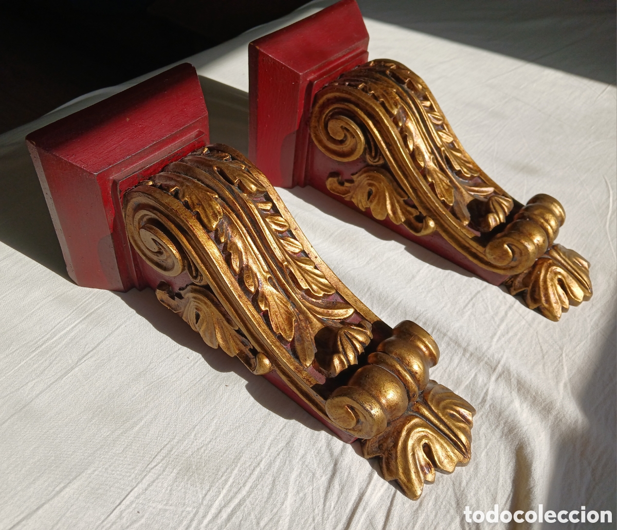 Antig&uuml;edades: Mensulas de madera tallada - Foto 1