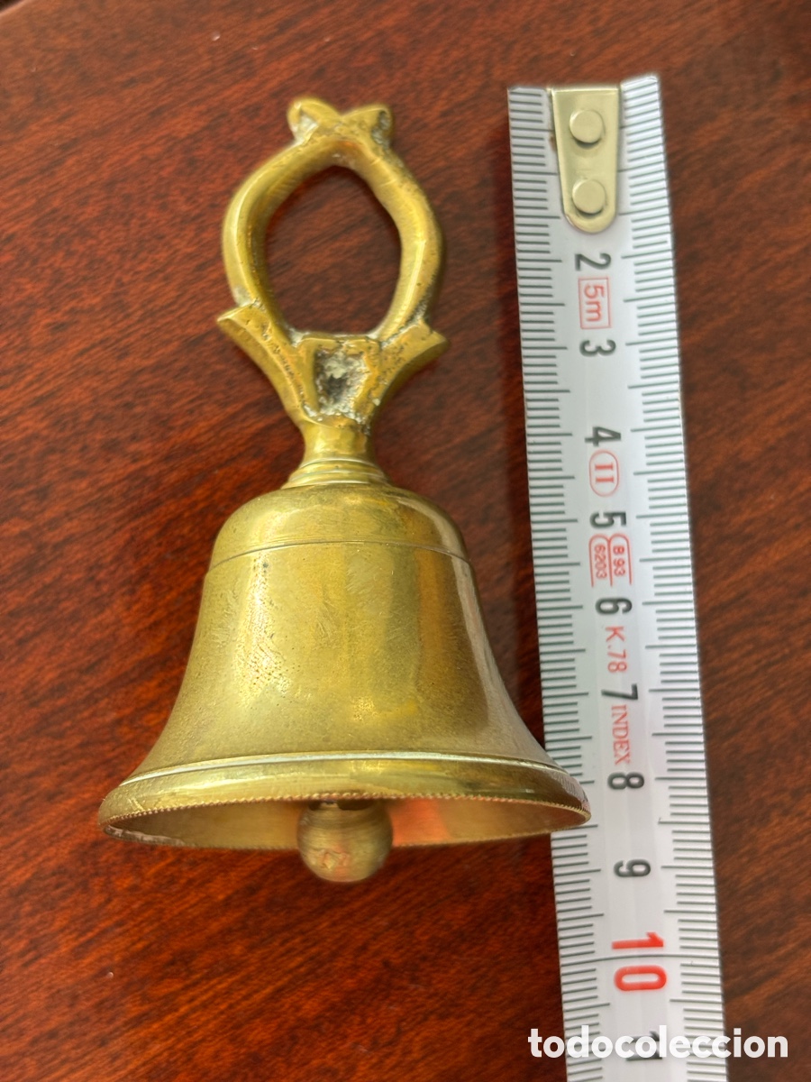 Antig&uuml;edades: Peque&ntilde;a campana de bronce - Foto 4
