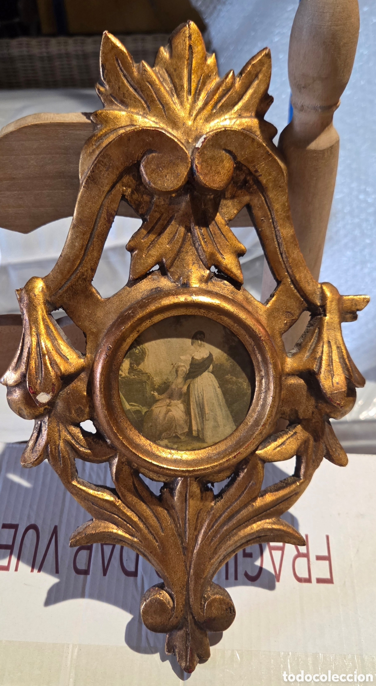 Antig&uuml;edades: Antiguo cuadro Cornucopia florentino tallado pan de oro