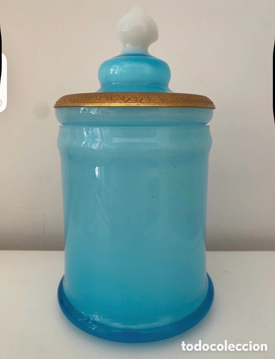 Antig&uuml;edades: Bombonera de opalina celeste - Foto 1