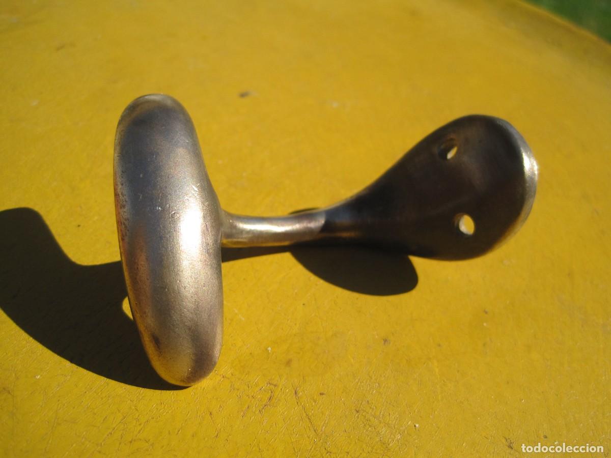Antig&uuml;edades: COLGADOR DE BRONCE O LAT&Oacute;N - PERCHERO - Foto 3
