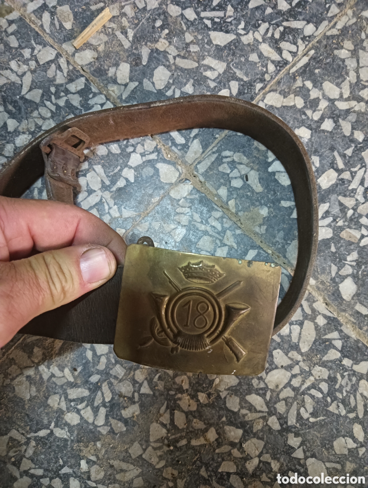 Antig&uuml;edades: hebilla militar espa&ntilde;ola de infanter&iacute;a