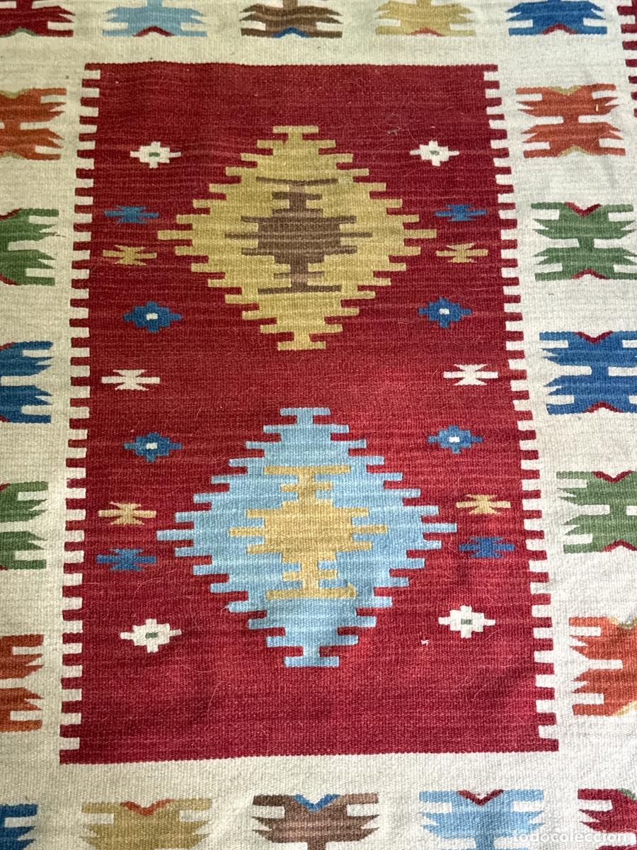 Antig&uuml;edades: Kilim en colores vivos - Foto 2