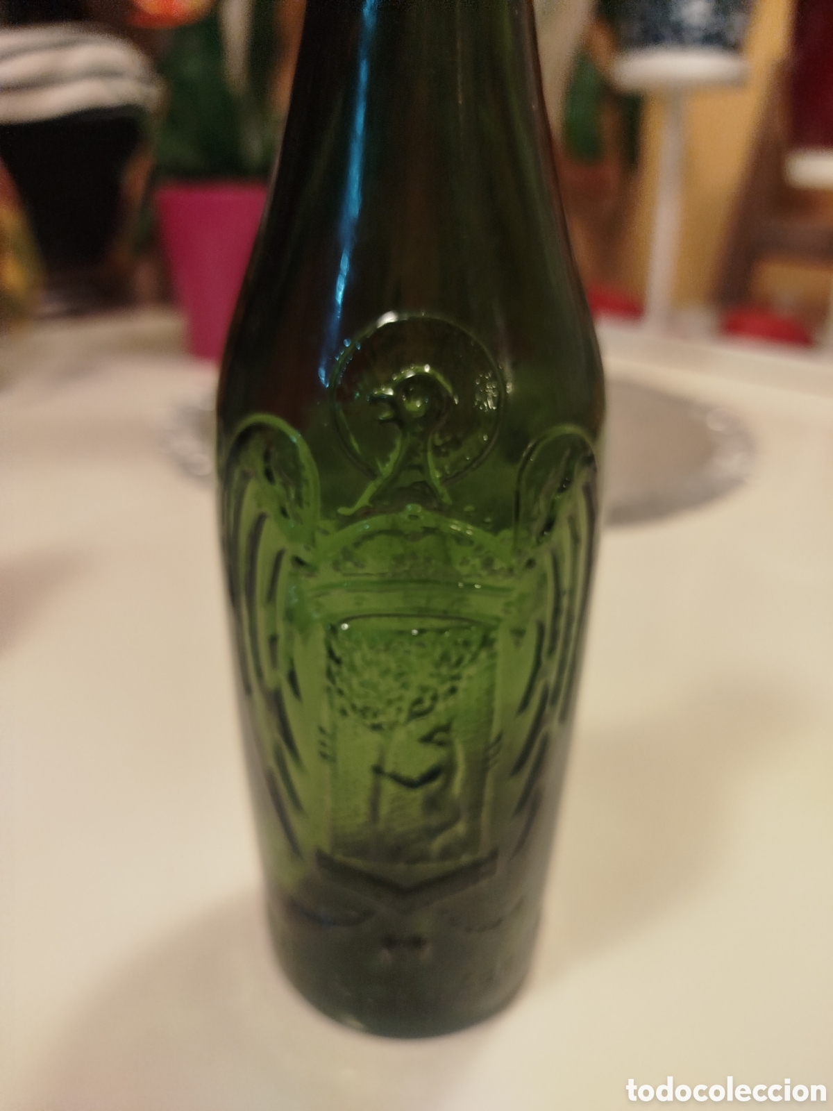 Antig&uuml;edades: Botella vac&iacute;a cristal antigua El &Aacute;guila coleccionismo