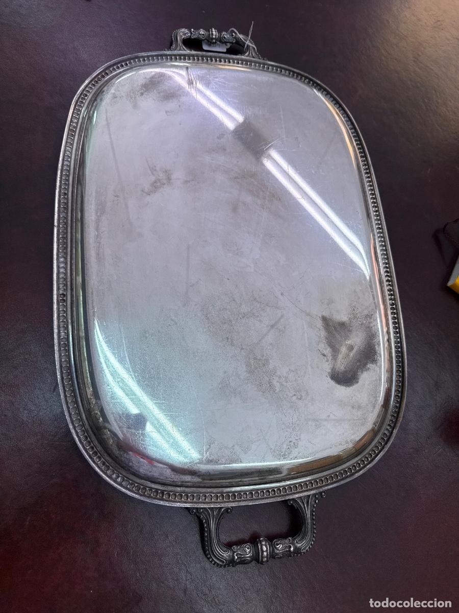 Antig&uuml;edades: Bandeja de servir con asas en alpaca - Foto 4