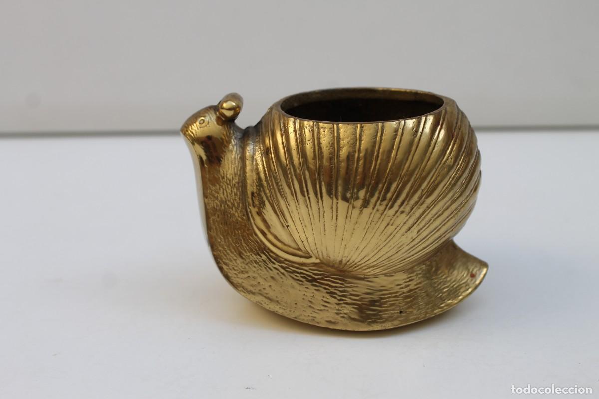 Antig&uuml;edades: FIGURA DE CARACOL DE BRONCE - Foto 2