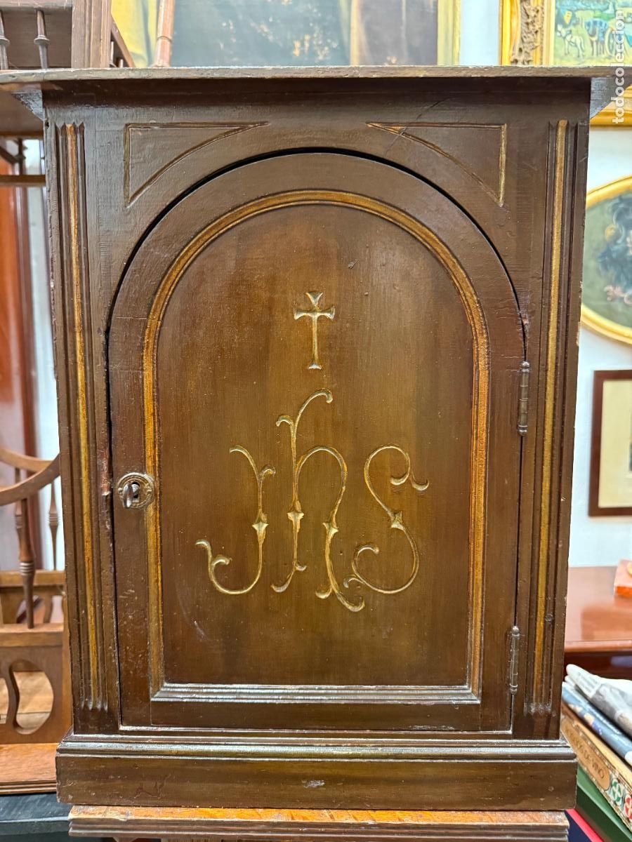 Antig&uuml;edades: ANTIGUO SAGRARIO DE MADERA - MEDIDA 50X32X39 CM - RELIGIOSO