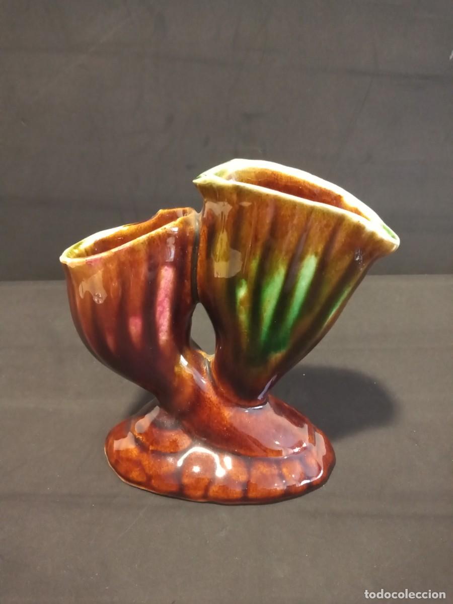 Antig&uuml;edades: Jarr&oacute;n doble de cer&aacute;mica esmaltada con acabados en tonos &aacute;mbar y verde, vintage
