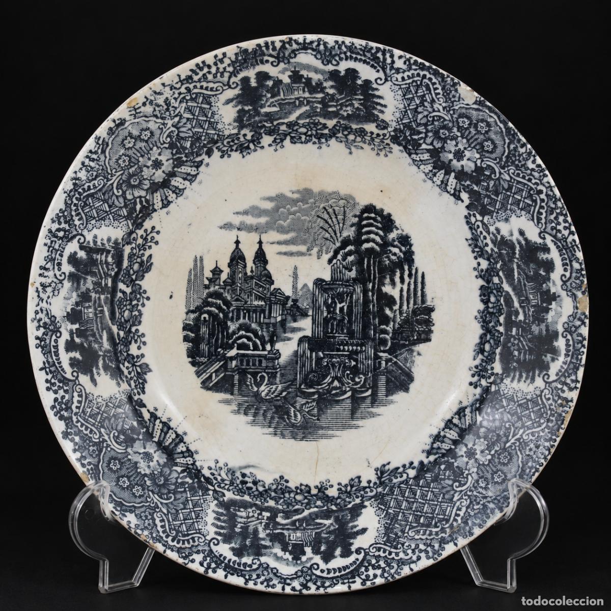 Antig&uuml;edades: Plato Hondo Loza La Cartuja de Sevilla Pickman Serie Vistas c.1940s Transferware Negro