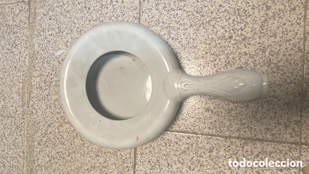 Antig&uuml;edades: Antigua cu&ntilde;a sanitaria / orinal de mango Pickman China opaca- Loza fina (S. XIX - S. XX)