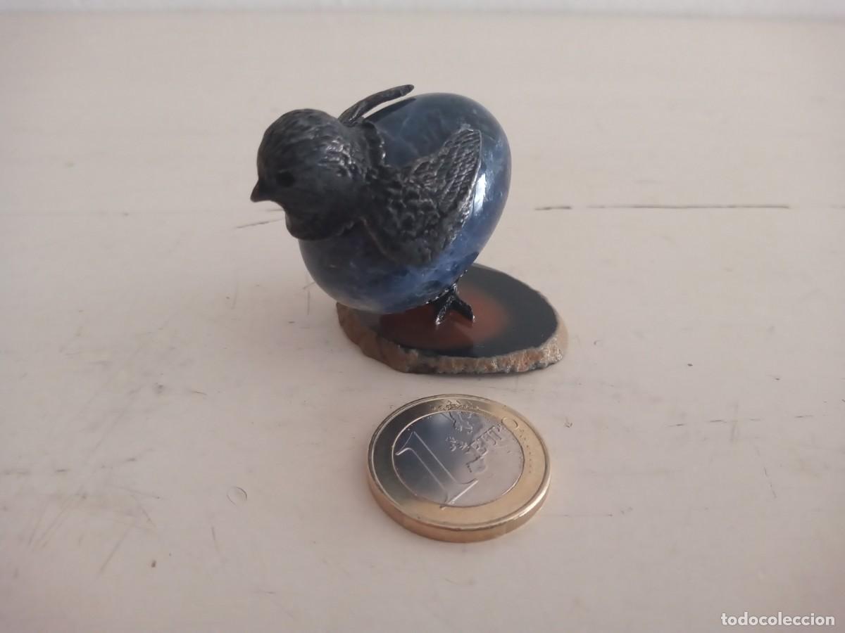 Antig&uuml;edades: MINIATURA P&Aacute;JARO MINERAL AZUL BASE &Aacute;GATA