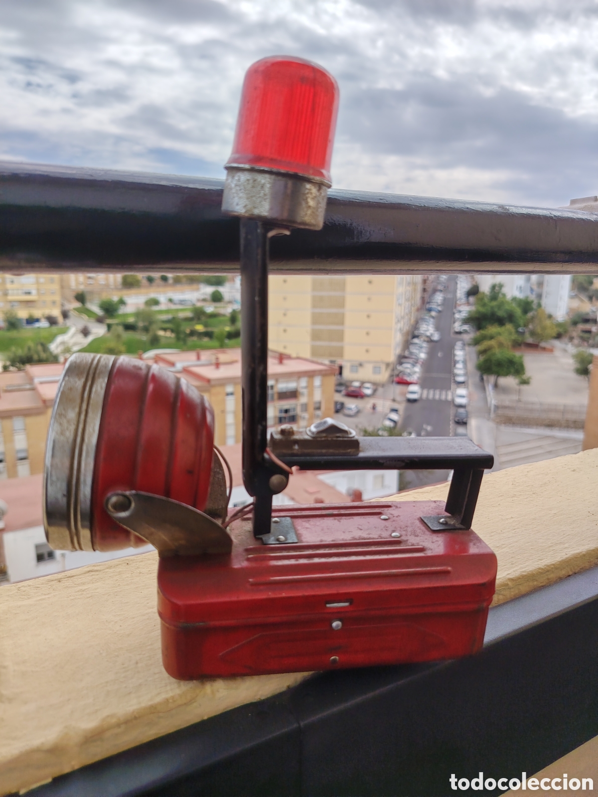 Antig&uuml;edades: ANTIGUA LINTERNA CON SE&Ntilde;ALIZACION - Foto 2
