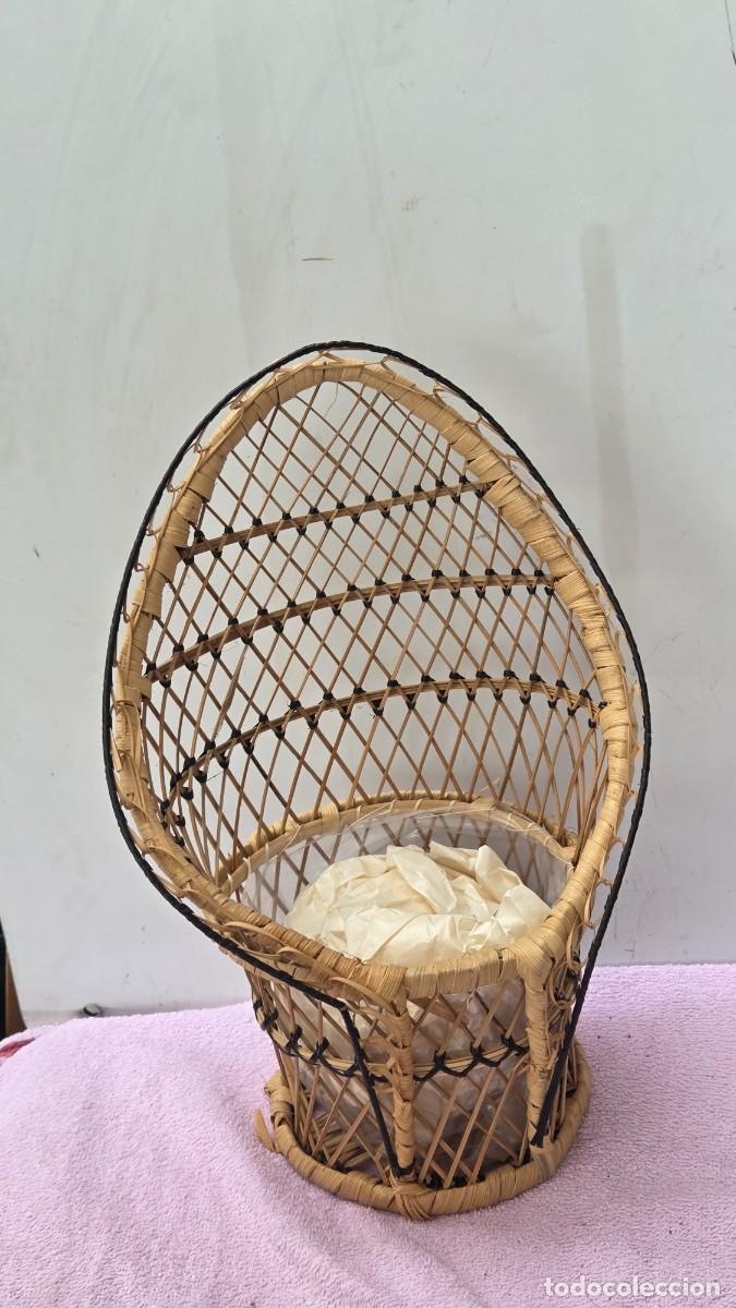 Antig&uuml;edades: sillon de mu&ntilde;ecas mimbre - Foto 1