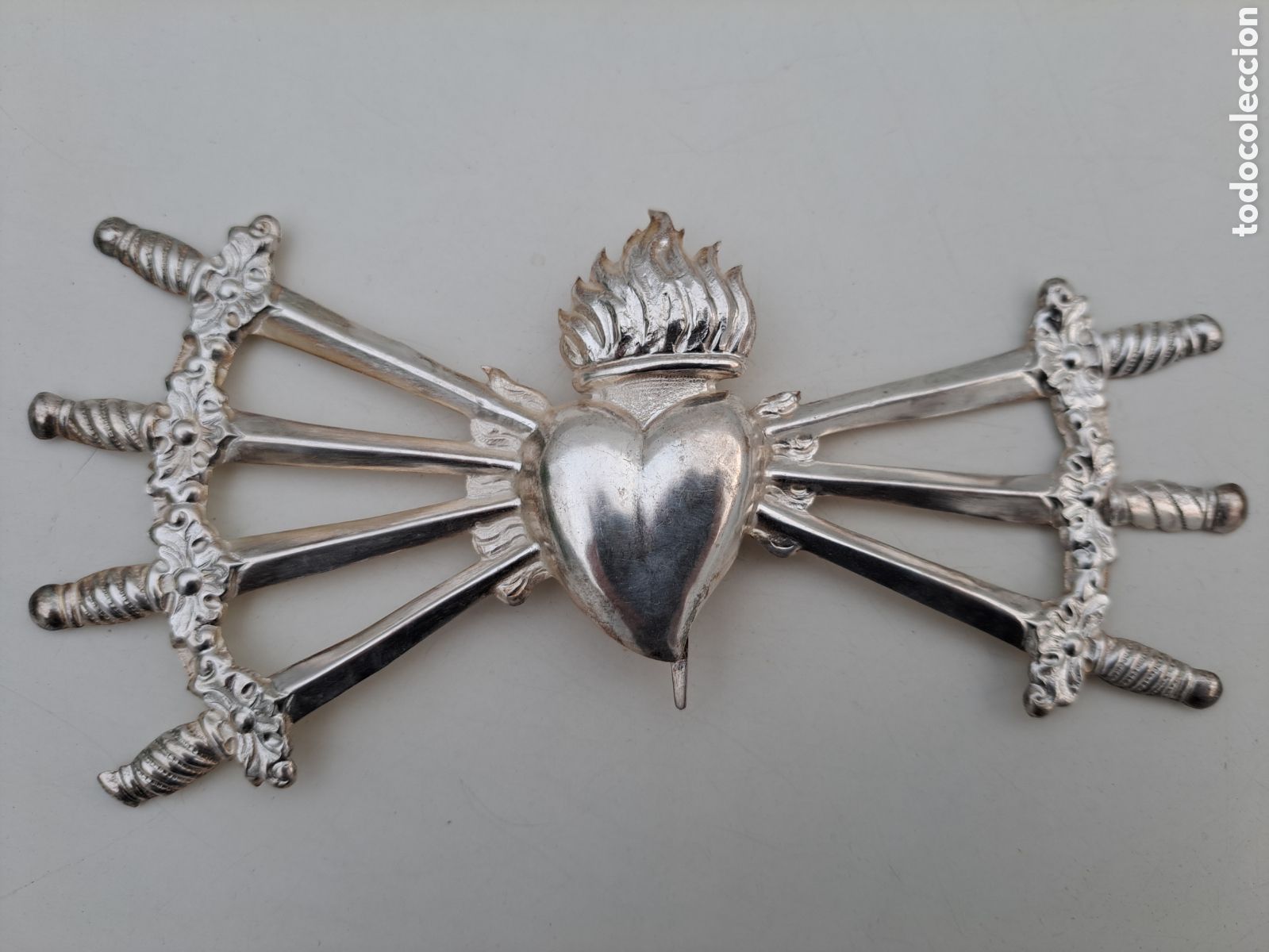 Antig&uuml;edades: CORAZON DE PLATA CON PU&Ntilde;ALES PARA DOLOROSA - Foto 6