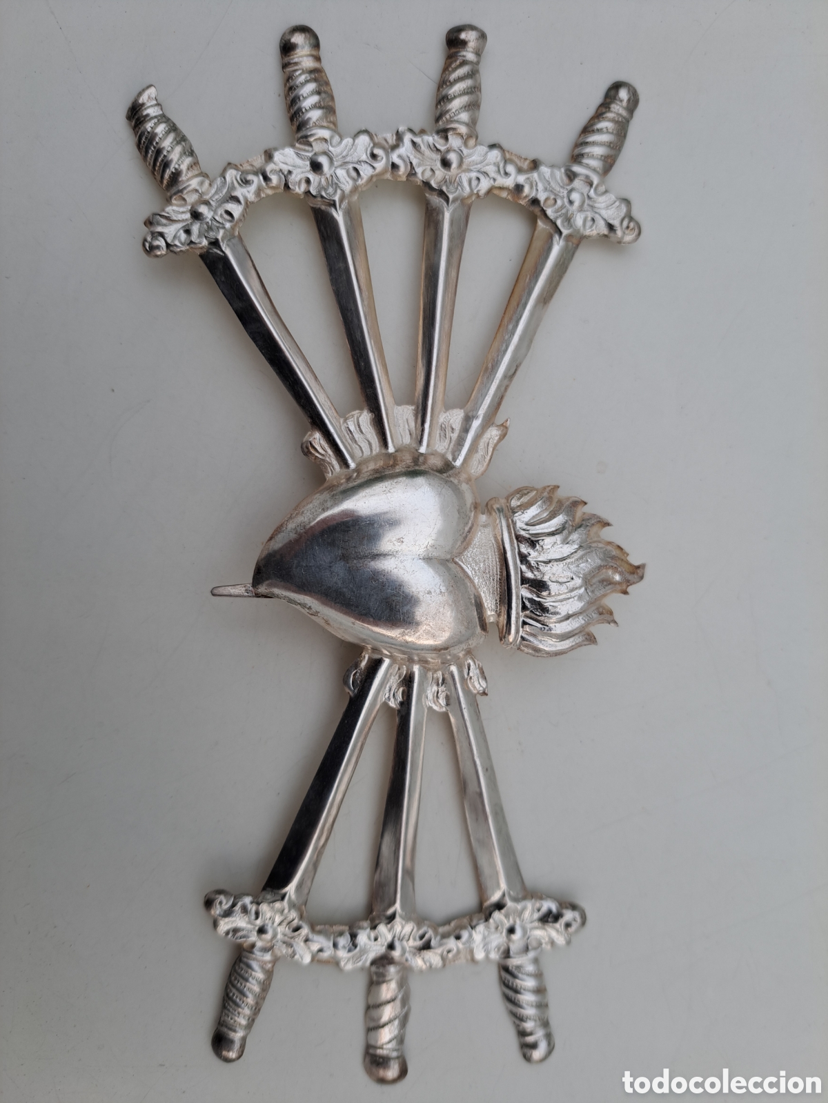 Antig&uuml;edades: CORAZON CON PU&Ntilde;ALES PARA DOLOROSA