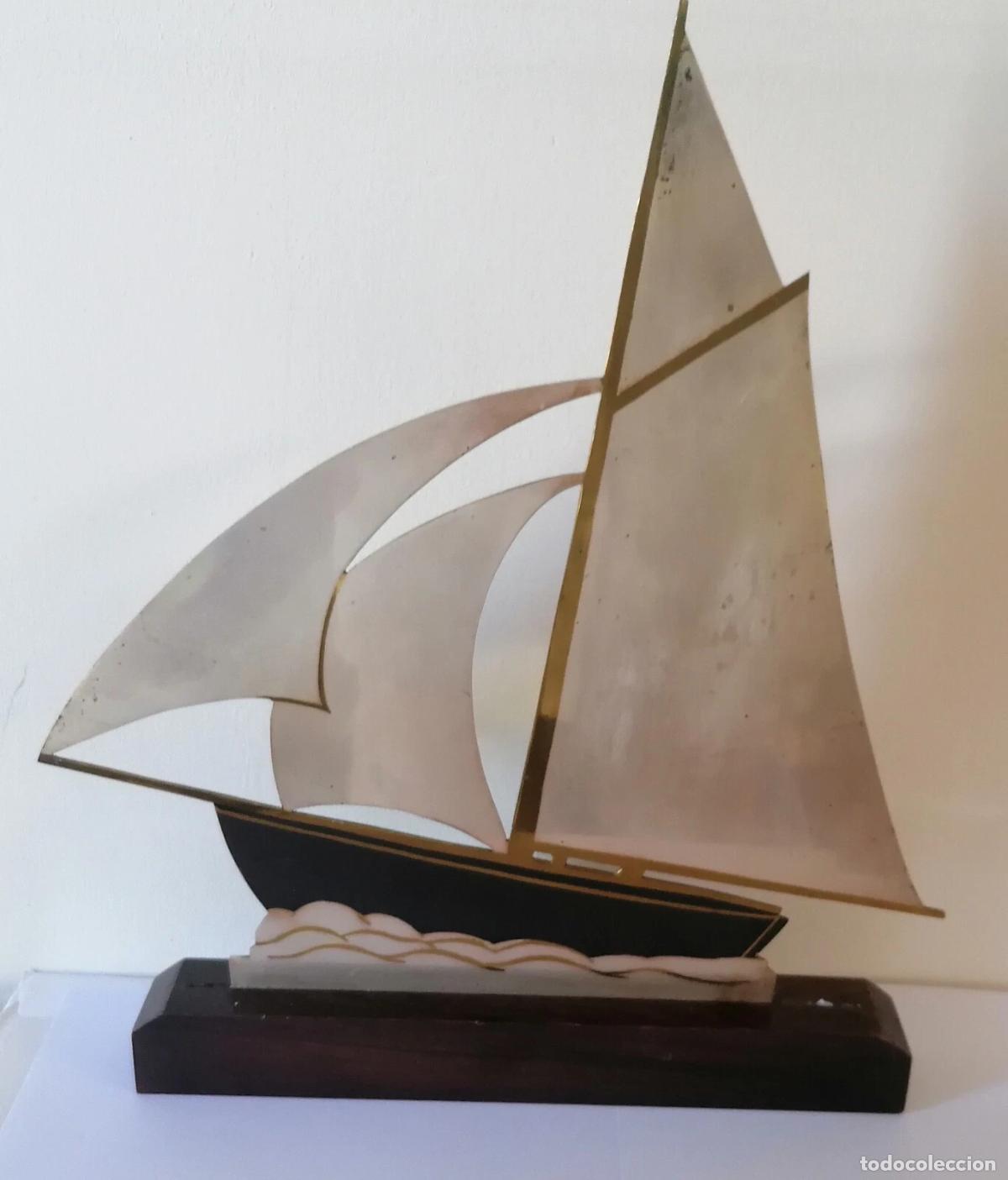 Antig&uuml;edades: SCULPTURE BRONZE VOILIER SIGNEE RIVIERRE HAUTEUR 34.50 CM LONGUEUR 30 CM