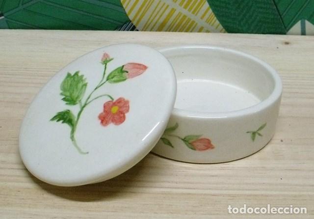 Antig&uuml;edades: Cajita Joyero Cer&aacute;mica Flores Pintado a mano
