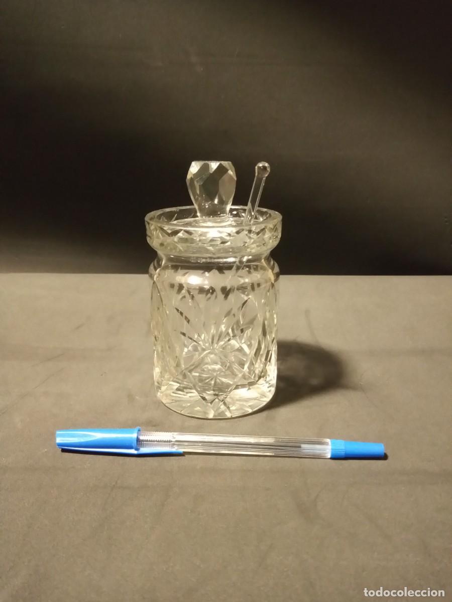 Antig&uuml;edades: AZUCARERA VINTAGE DE CRISTAL TALLADO CON CUCHARILLA