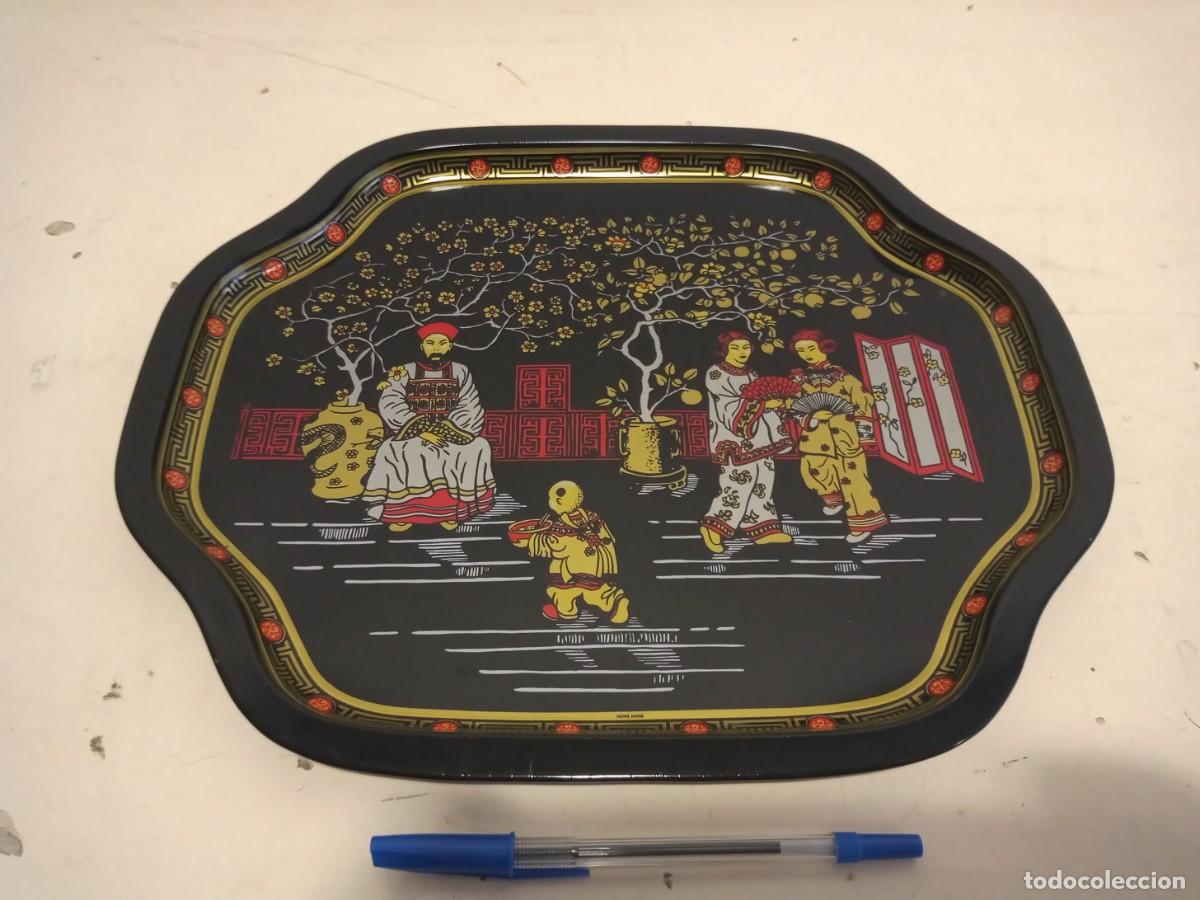 Antig&uuml;edades: BANDEJA MET&Aacute;LICA VINTAGE CHINOISERIE LAREAUX 33CM
