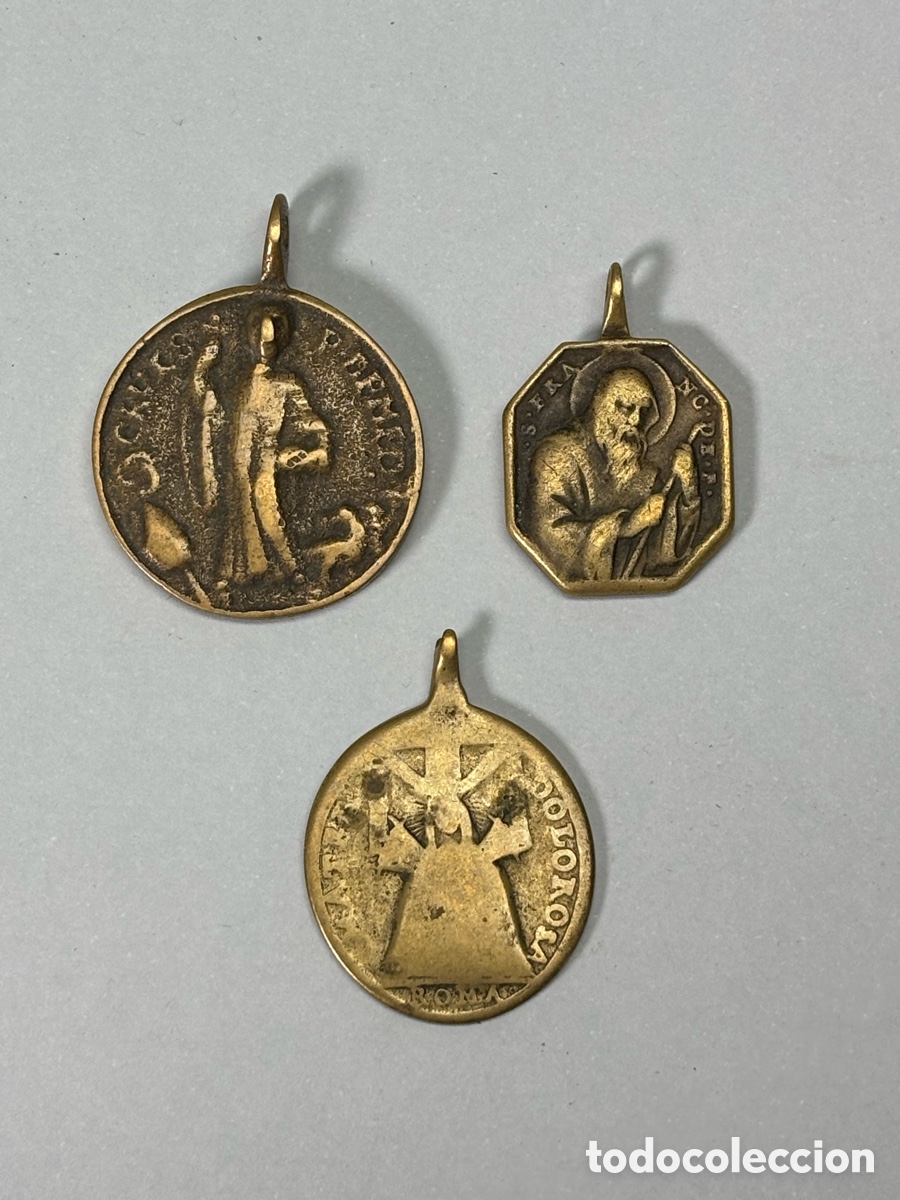 Antig&uuml;edades: Lote 3 medallas religiosas antiguas &ndash; San Antonio &ndash; bronce
