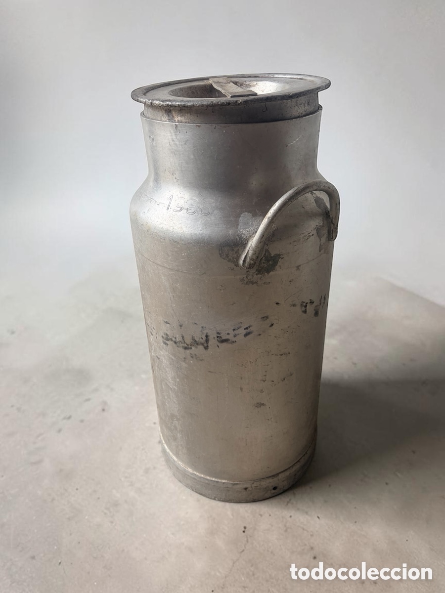 Antig&uuml;edades: Antigua lechera de 40 litros - Foto 4