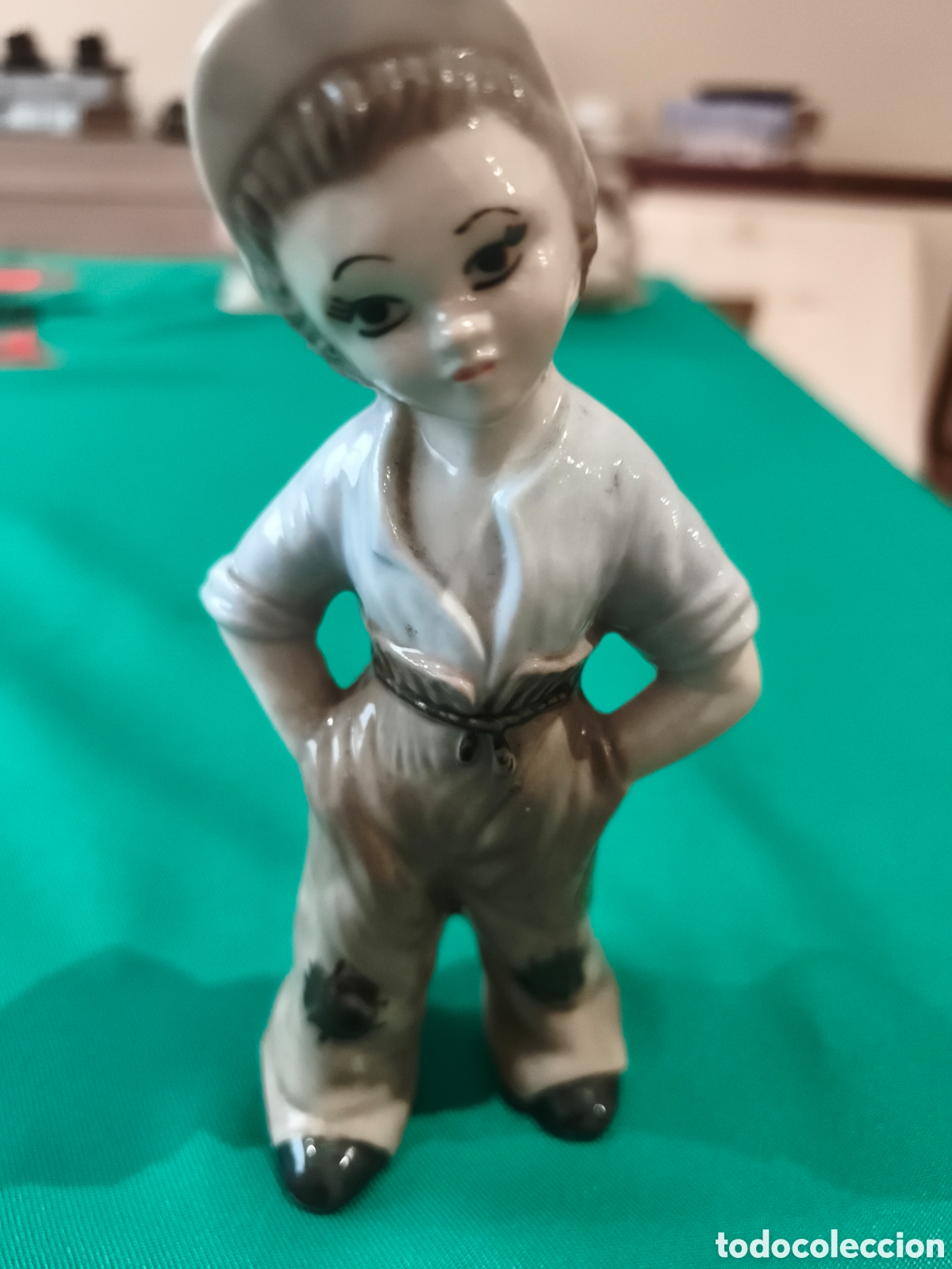 Antig&uuml;edades: Figura Vintage Porcelana Ni&ntilde;o Golfillo - Porcelanas Sanbo (A&ntilde;os 70) - Con Etiqueta Original