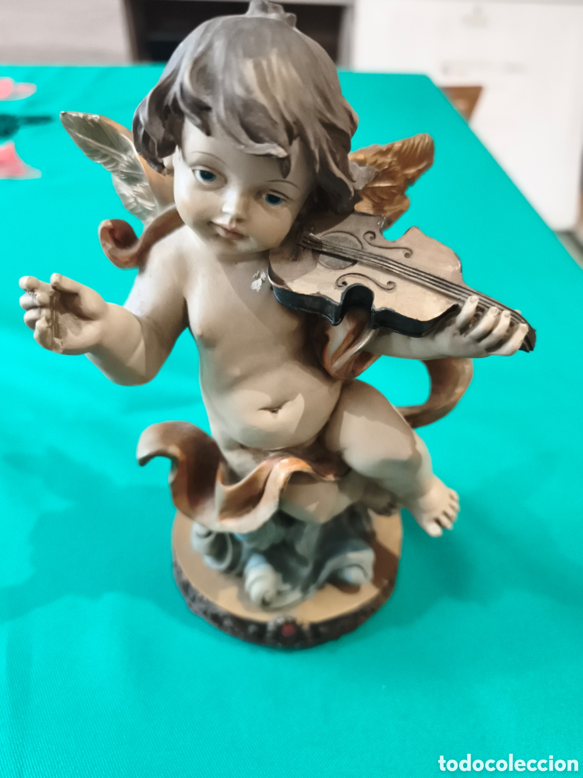Antig&uuml;edades: Figura de &Aacute;ngel M&uacute;sico / Querub&iacute;n con Viol&iacute;n (Estilo Cl&aacute;sico)