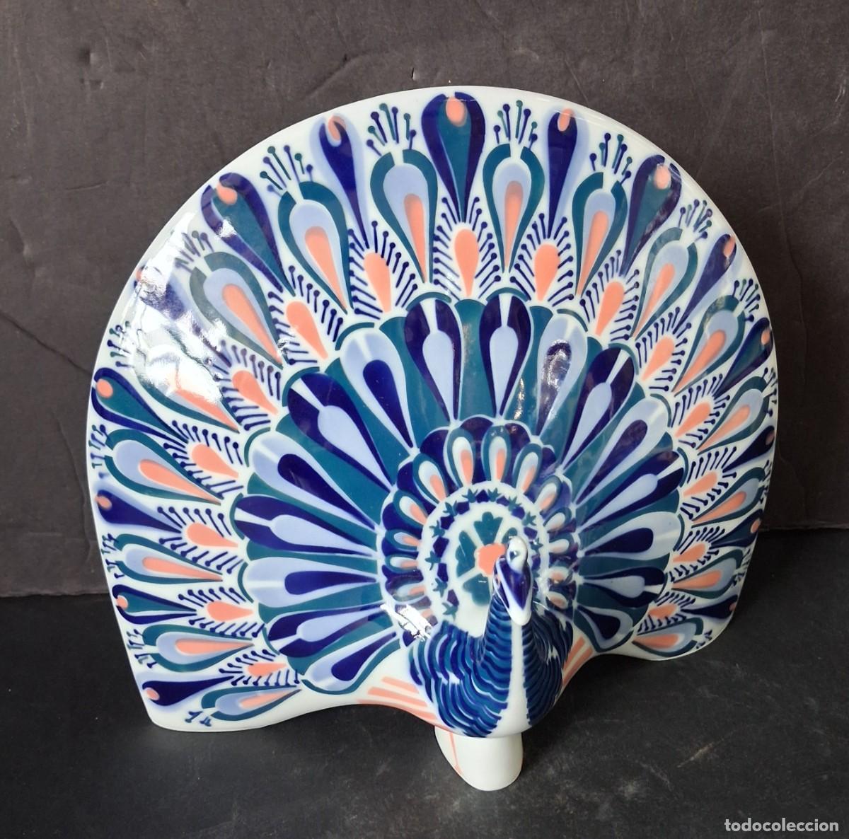 Antig&uuml;edades: Pavo real porcelana de Sargadelos