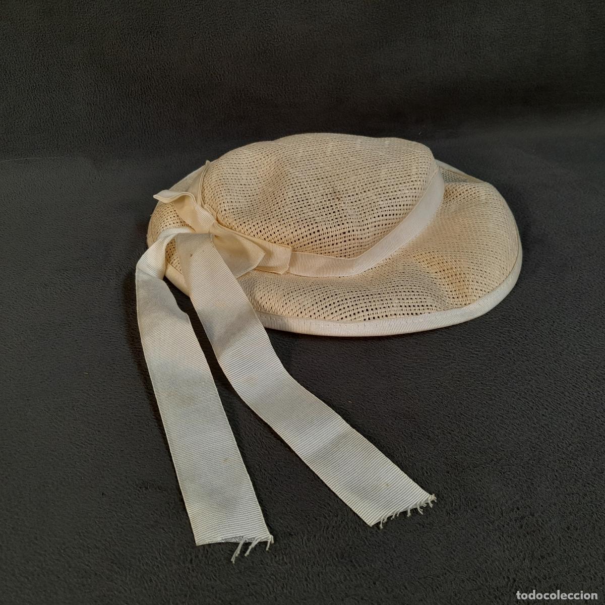 Antig&uuml;edades: S-432. SOMBRERO DE PAJA VINTAGE CON LAZO. SIGLO XX