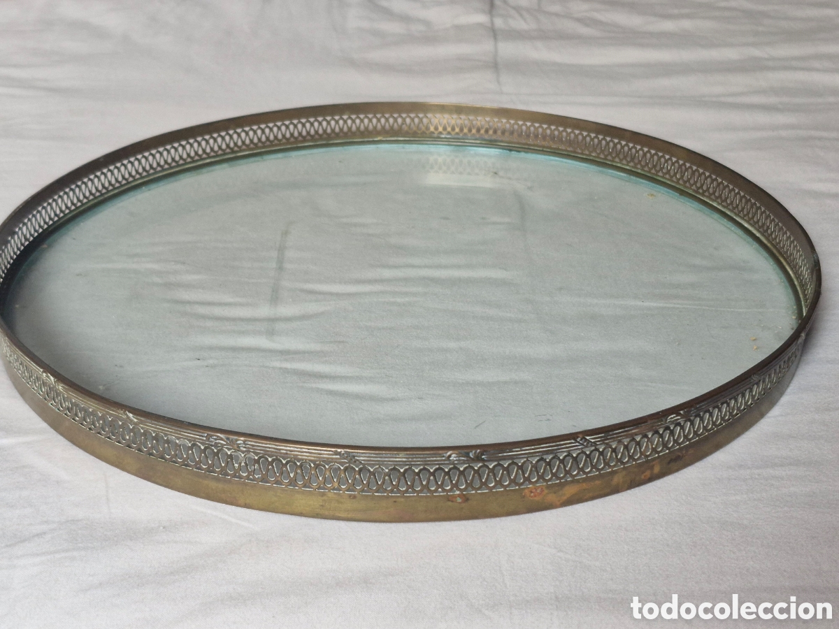 Antig&uuml;edades: MAGNIFICA PIEZA: ANTIGUA BANDEJA DE CRISTAL CON BORDE DE BRONCE CON RELIEVES &ndash; PERTENECIO A UN HOTEL