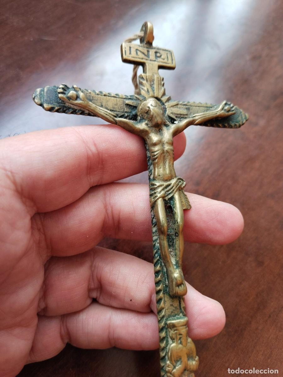 Antig&uuml;edades: Antiguo Crucifijo en Bronce. Ver. - Foto 3