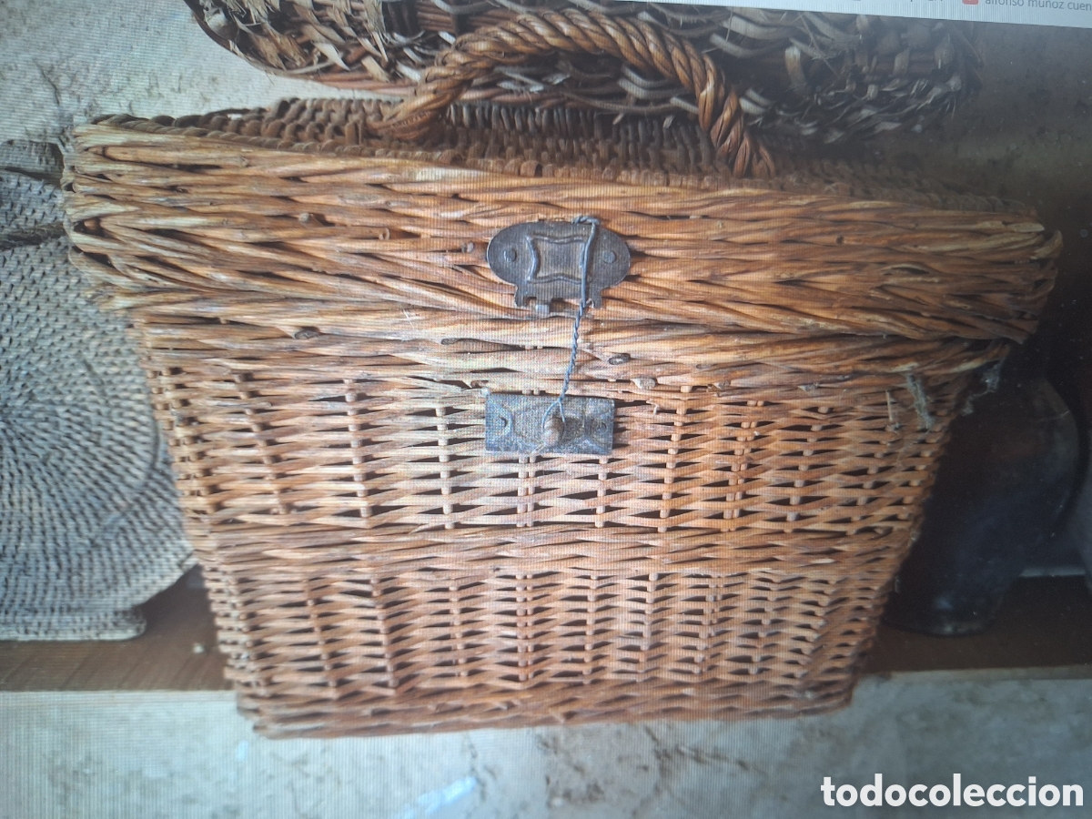 Antig&uuml;edades: CESTA DE MIMBRE antigua