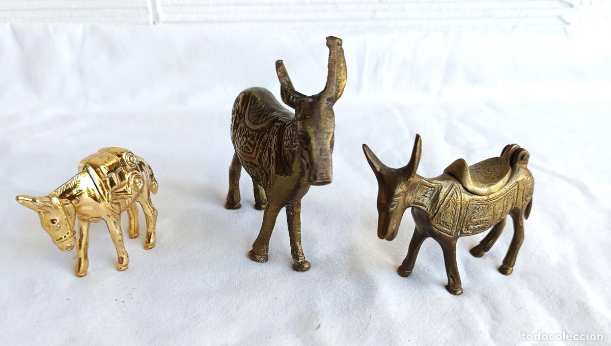Antig&uuml;edades: Figura - Burros de carga zoomorfos (3) - Bronce dorado India - 1960-1980 - Buen estado
