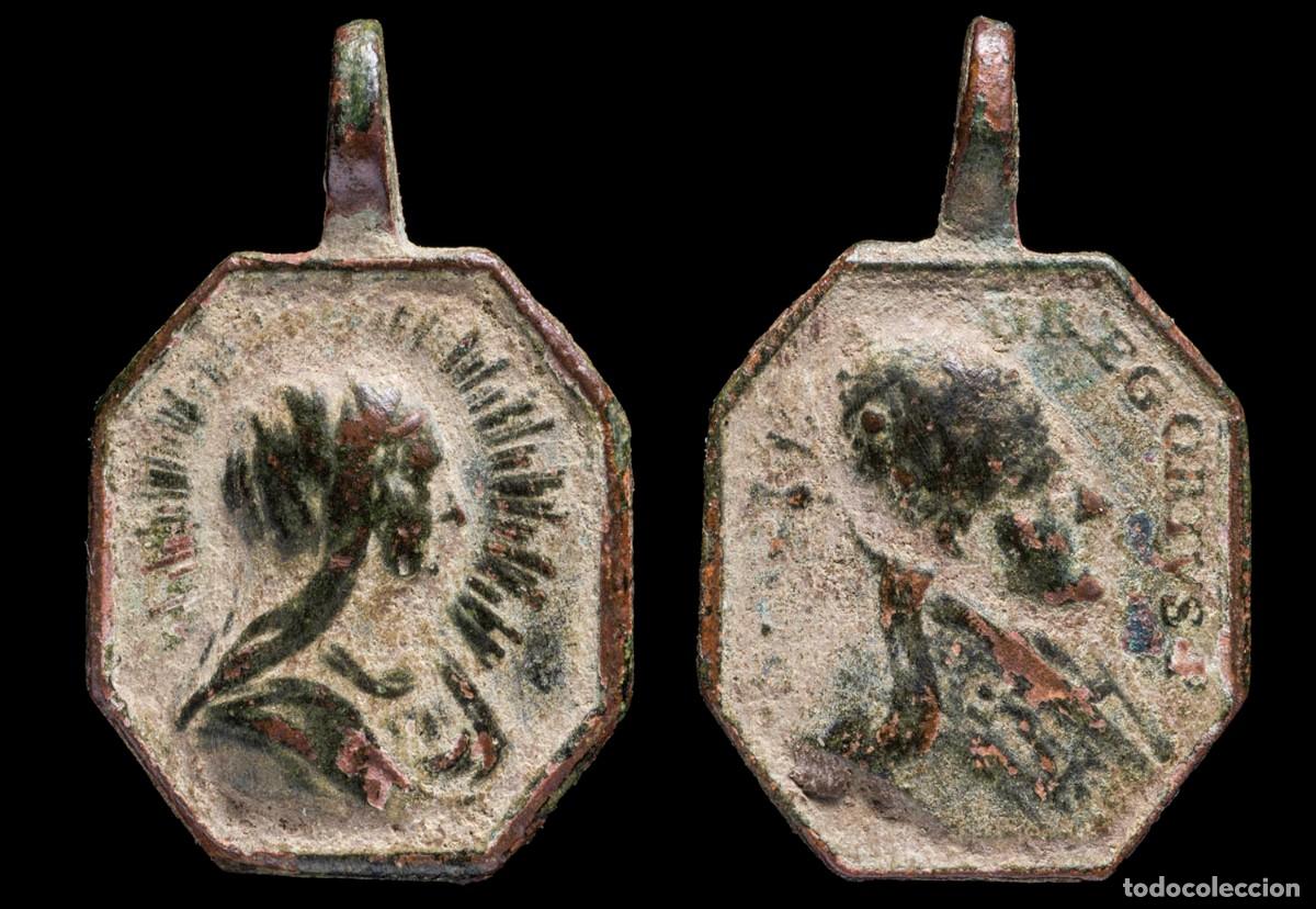 Antig&uuml;edades: Religious medal XVII century, Mater Salvatoris / Saint Gregory the Great - 28X18 mm.