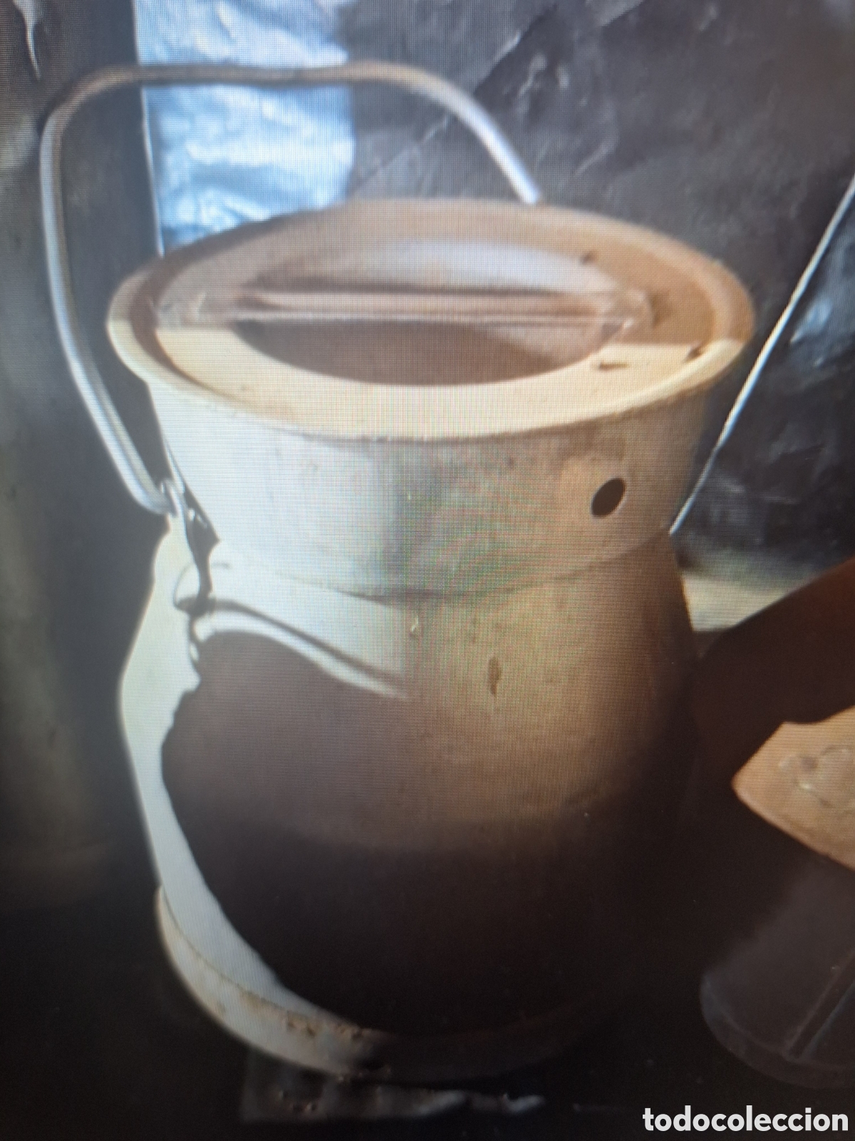 Antig&uuml;edades: LECHERA O C&Aacute;NTARA de metal