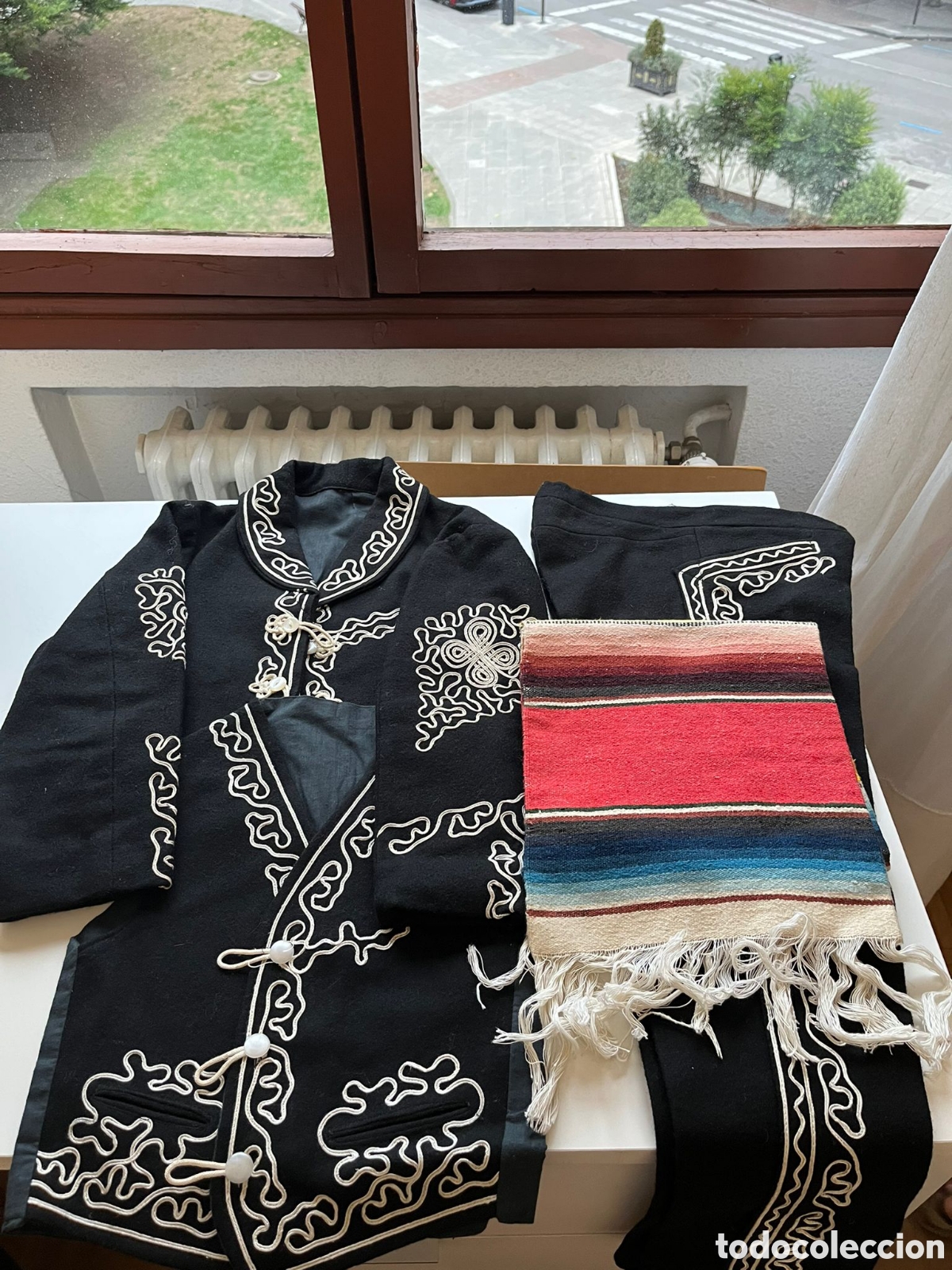 Antig&uuml;edades: Traje mexicano charro aut&eacute;ntico - Foto 3