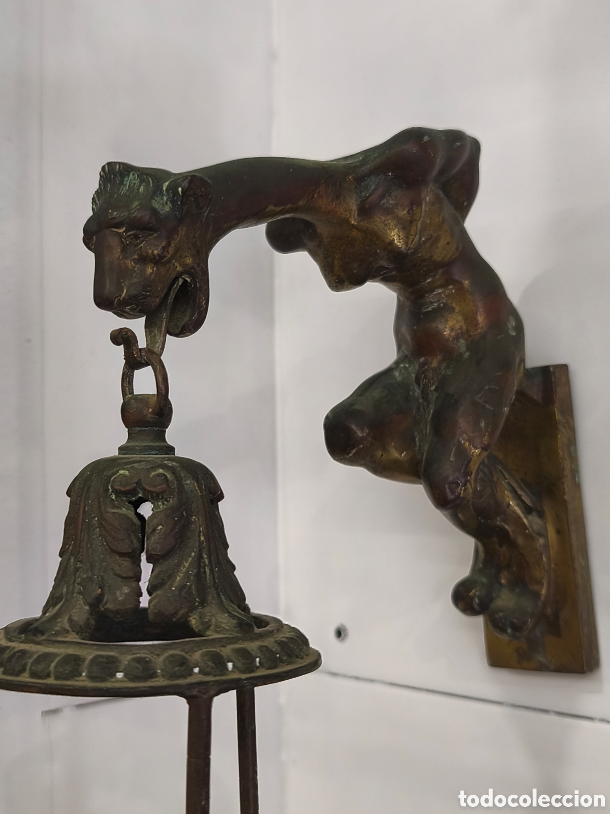 Antig&uuml;edades: Antigua g&aacute;rgola / aplique de bronce - Foto 2