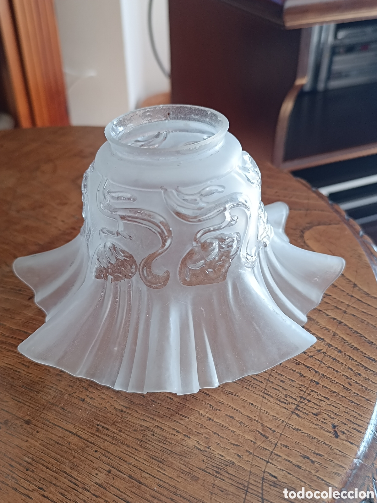 Antig&uuml;edades: Tulipa de cristal antiguo