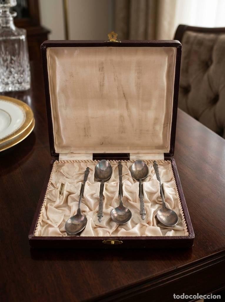 Antig&uuml;edades: ESTUCHE DE CUCHARAS SOPERAS - Foto 1