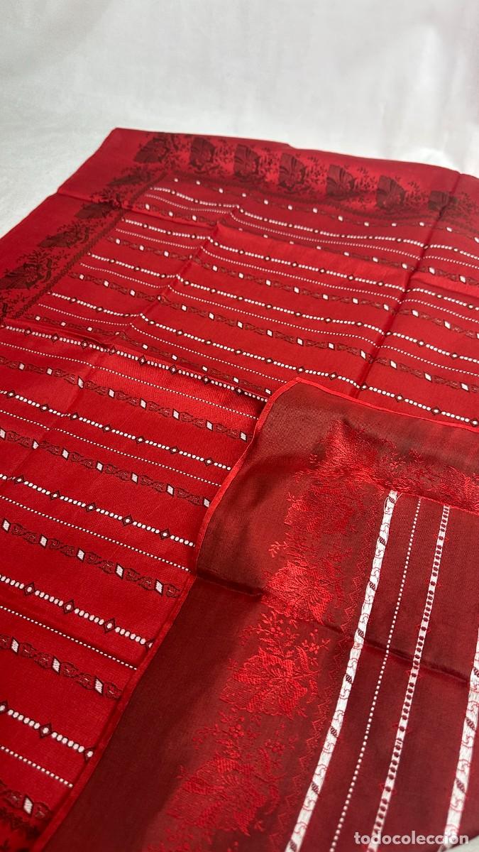 Antig&uuml;edades: Pa&ntilde;uelo rojo de seda - Foto 7