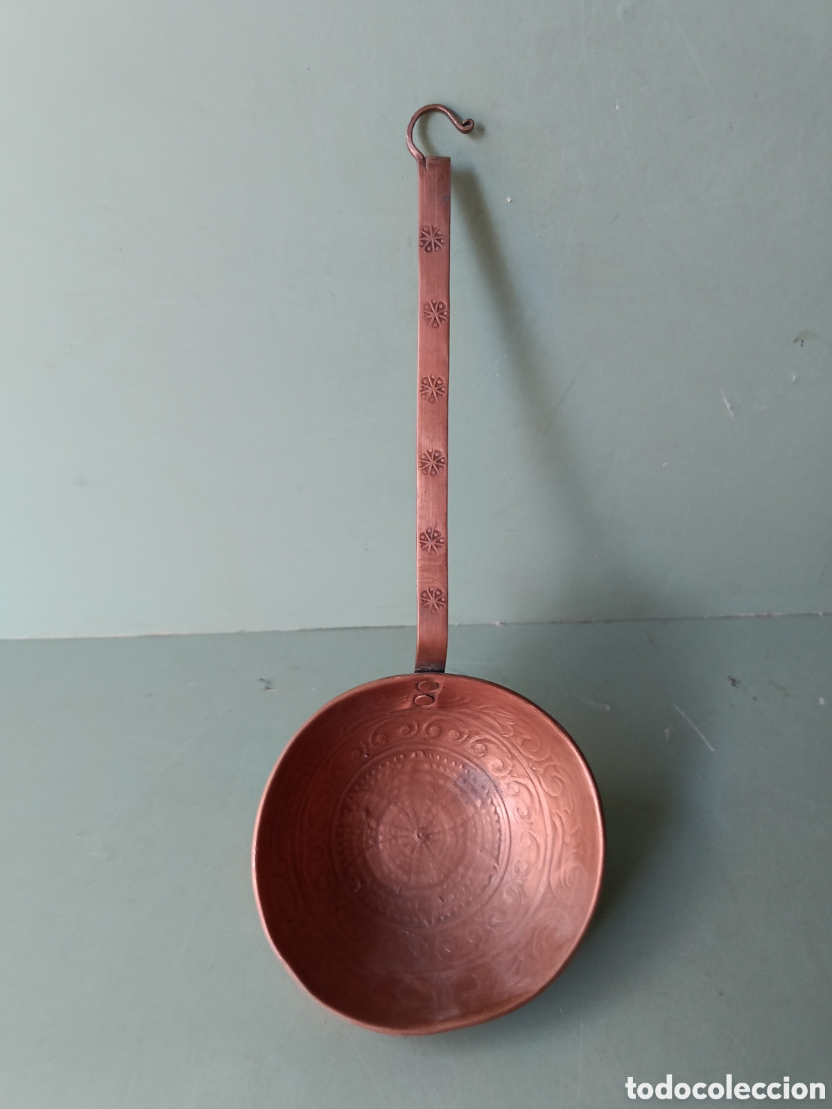 Antig&uuml;edades: CAZO O CUCHAR&Oacute;N DE COBRE - ARTE GRANADINO - DECORATIVO