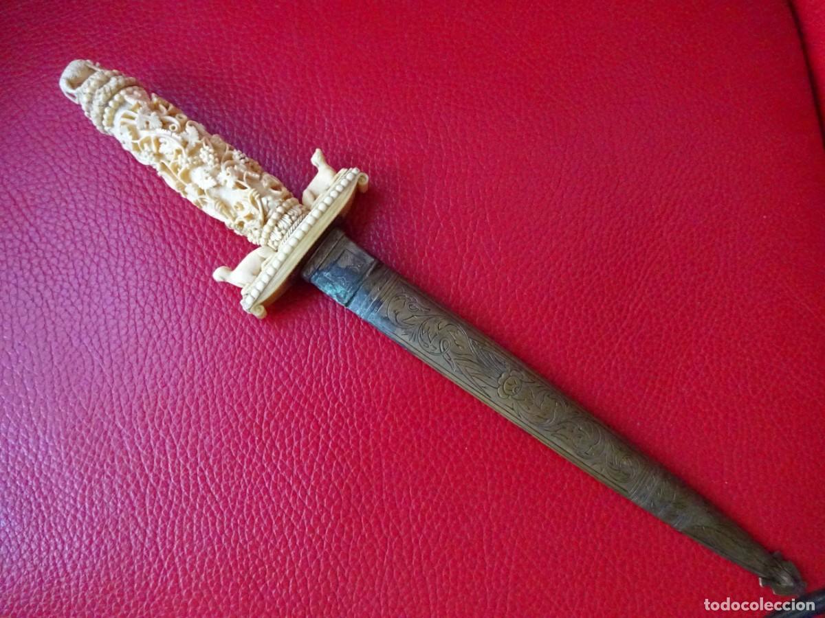 Antig&uuml;edades: couteau de chasse de pr&eacute;sent XIXe