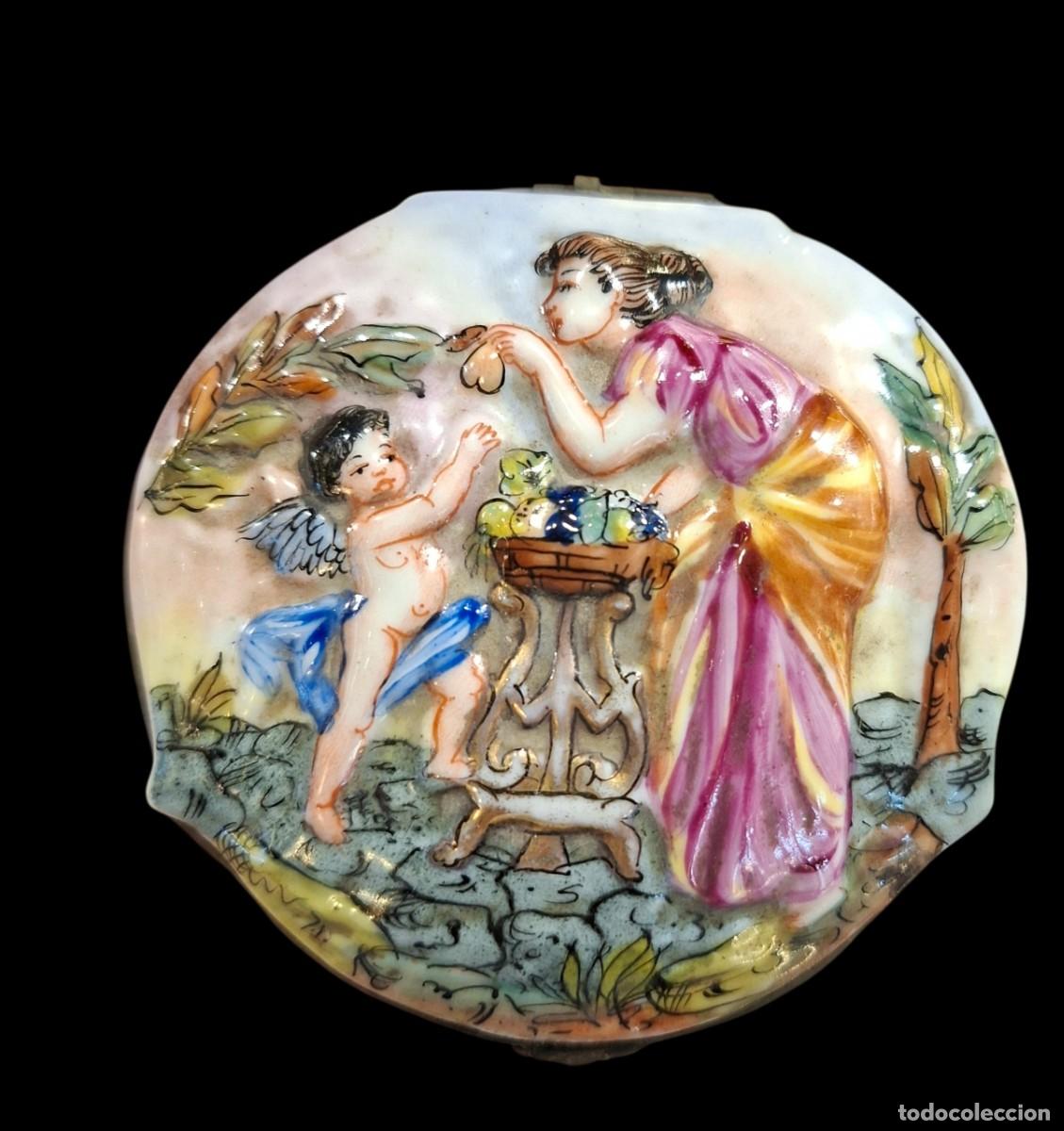 Antig&uuml;edades: Caja joyero de porcelana italiana Capodimonte