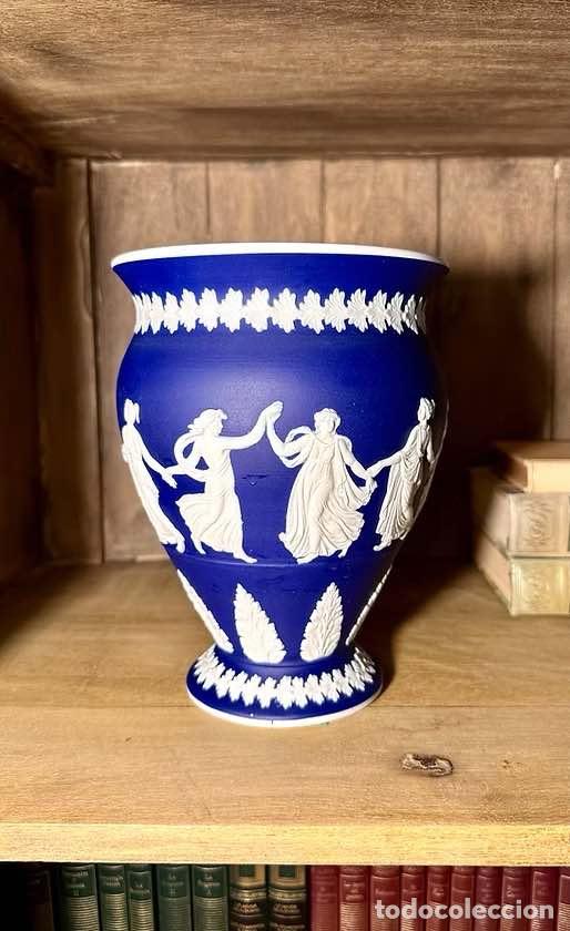 Antig&uuml;edades: Jarr&oacute;n porcelana vintage Wedgwood 23cm
