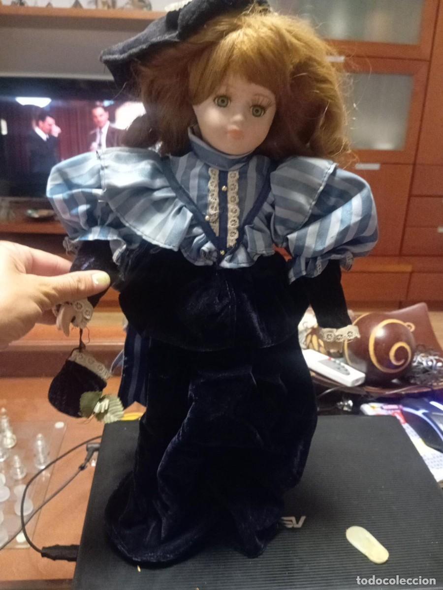 Antig&uuml;edades: mu&ntilde;eca de porcelana. - Foto 2