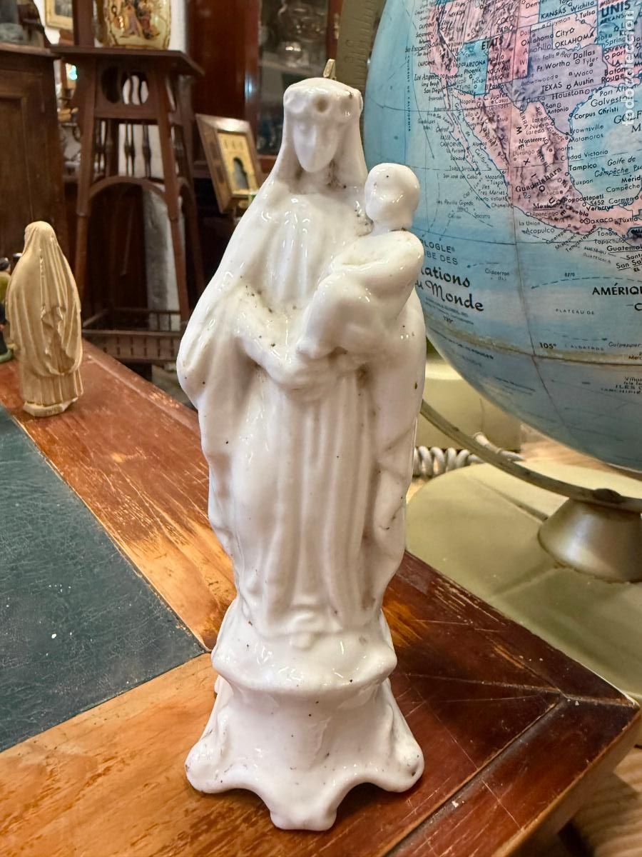 Antig&uuml;edades: ANTIGUA ESCULTURA VIRGEN DE CERAMICA FRANCESA - MEDIDA 18 CM