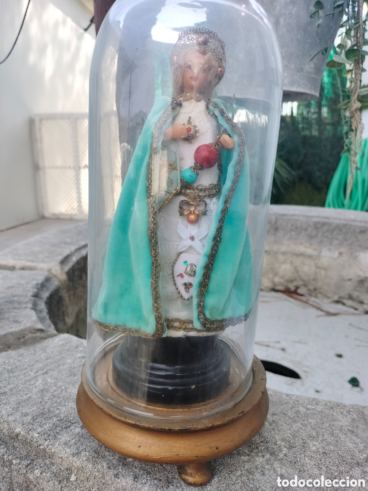 Antig&uuml;edades: Antigua figura religiosa Virgen con el ni&ntilde;o siglo XVII realizada en cera.