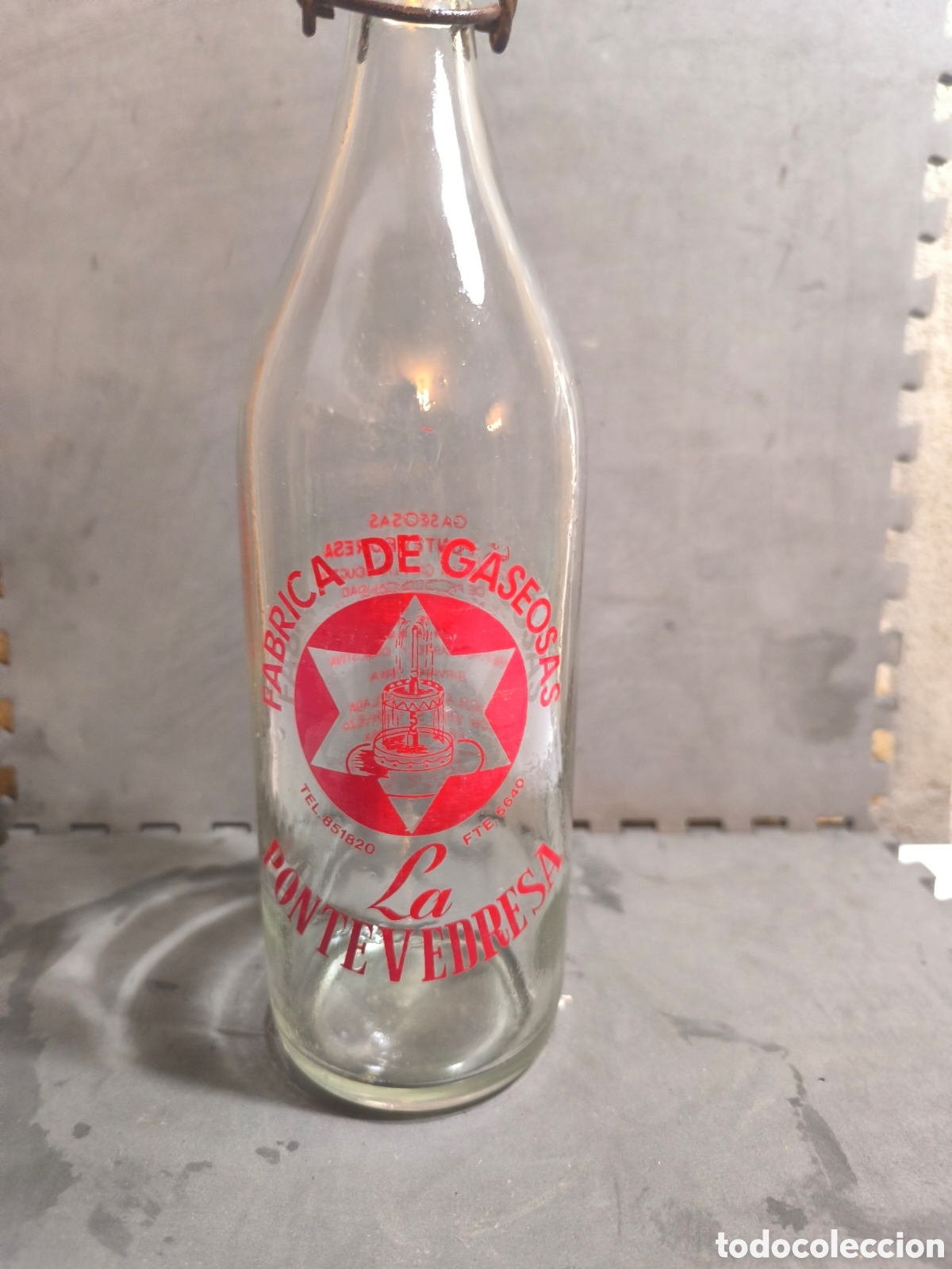 Antig&uuml;edades: Botella antigua de gaseosa